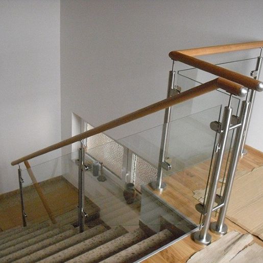 Glasgeländer holz