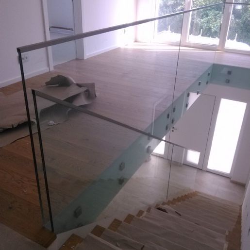 innenverglasung treppe geländer