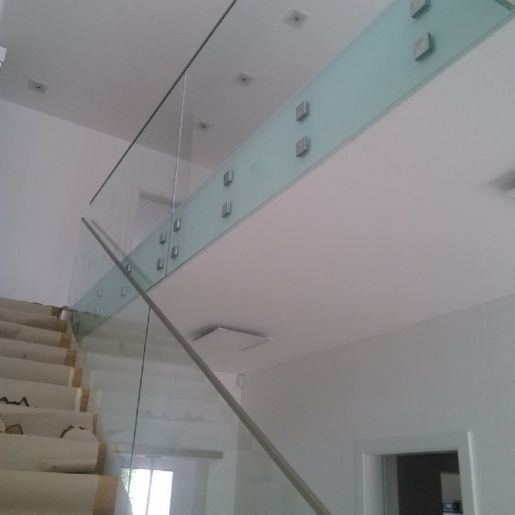 innenverglasung treppe geländer