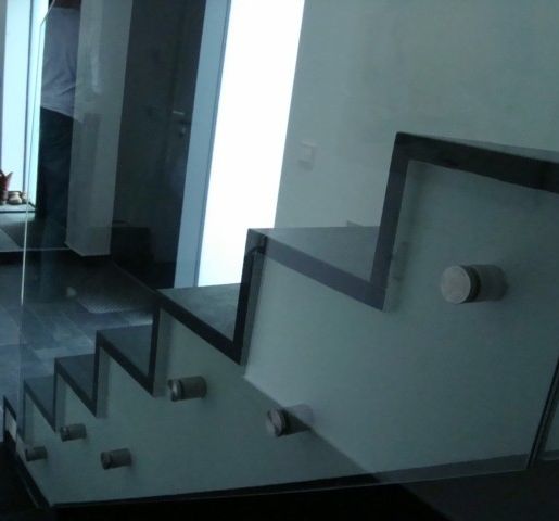 Glasgeländer modern